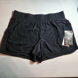 Spyder Women's Pull On Active Shorts with Pockets Xl Black New with tags